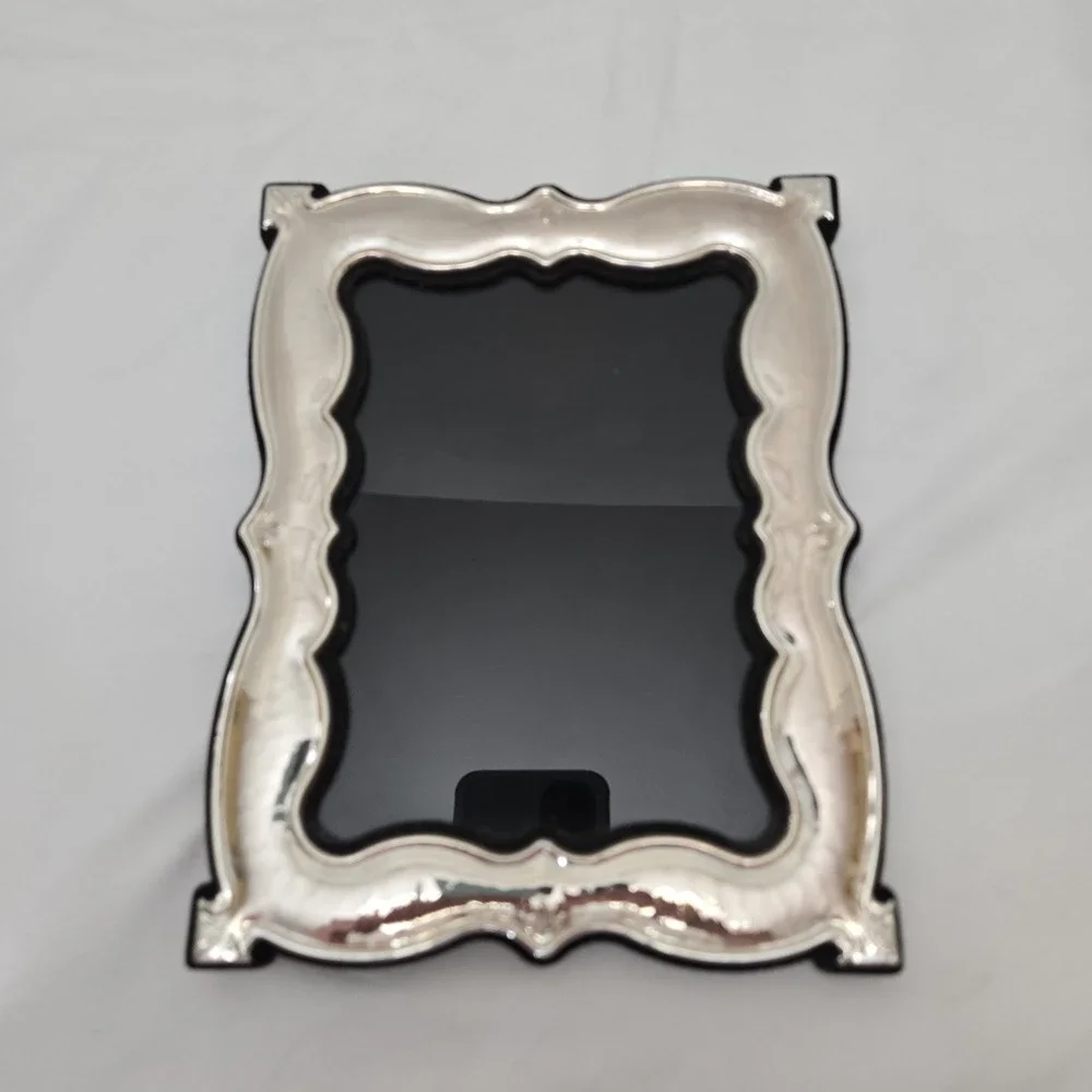 Vintage Victorian Art Deco Hammered Look Silver Plated Picture Frame 5x7